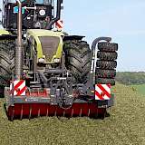Die Kombination aus Silagewalze und Xerion erreiche auf dem Silo eine gute Verdichtung, sagt LU Boysen.