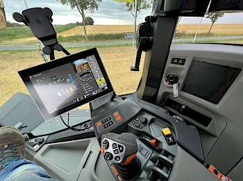 Xerion 12.650 Terra Trac