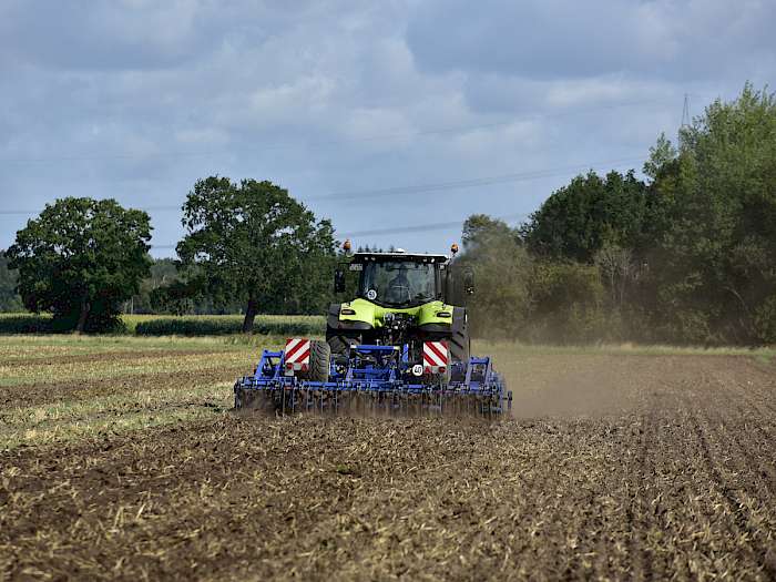 Schlepper Traktor Feld