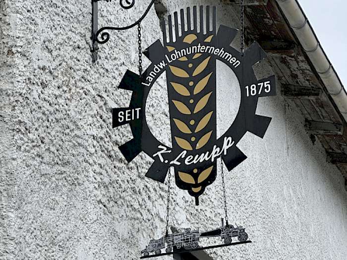 Firmenschild Lohnunternehmen Lempp